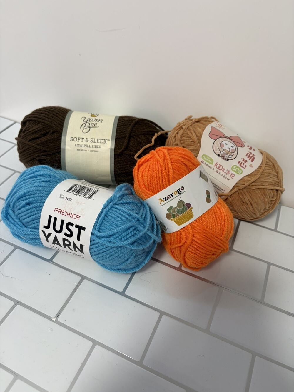 4 Skein Yarn Lot Yarn Bee Premier Snow Ball Azerogo Acrylic Chenille Mix